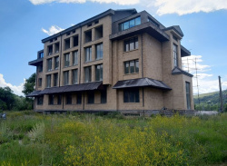 Շինություն (հյուրանոց)